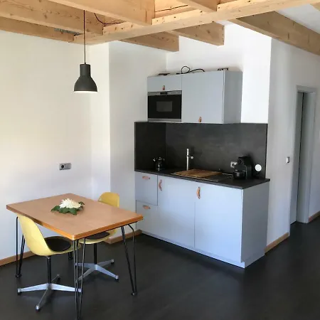 Blackbird's Nest Apartman