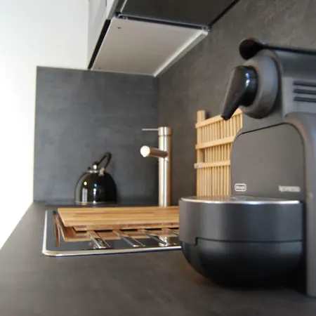 Blackbird's Nest * Wiesenbronn